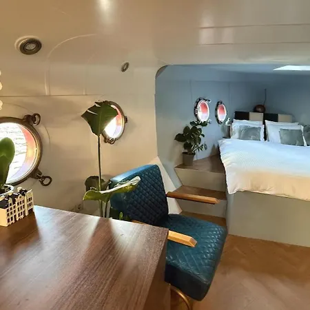 Houseboat Avontuur
