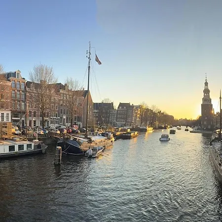Houseboat Avontuur Bed & Breakfast