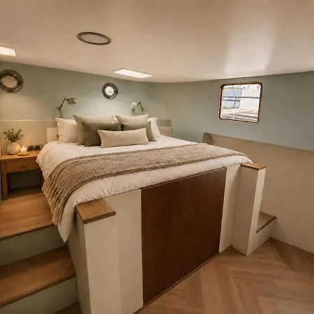 Houseboat Avontuur