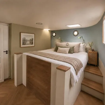 Houseboat Avontuur 4* Amsterdam