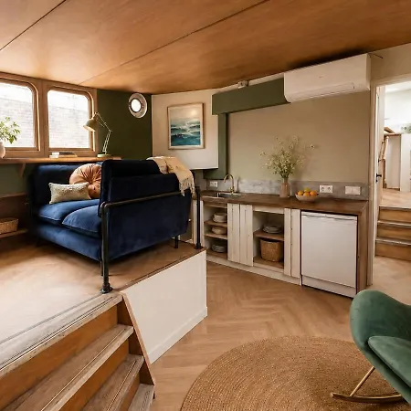Bed & Breakfast Houseboat Avontuur Amsterdam