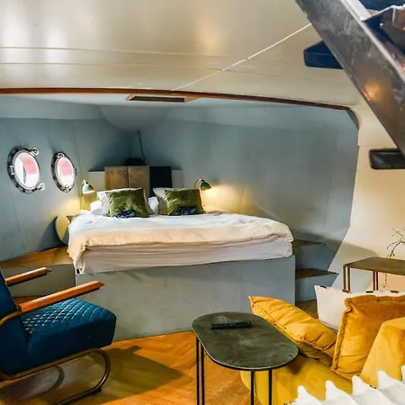 Houseboat Avontuur