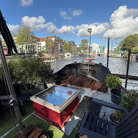 Bed & Breakfast Houseboat Avontuur