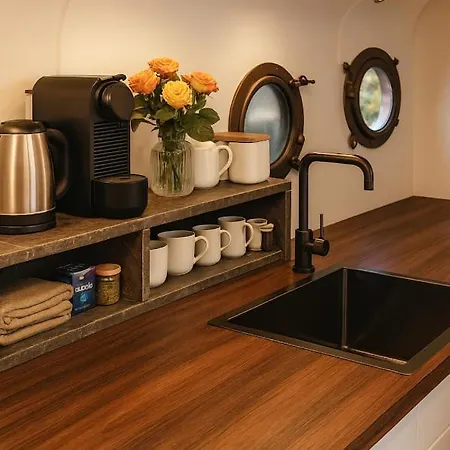Nocleg ze śniadaniem Houseboat Avontuur